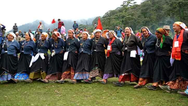 What Are the Cultural Etiquette Tips for Visiting Mana Village?