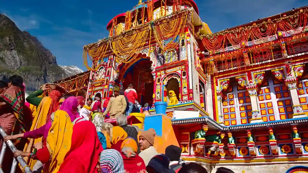 What Is the Best Time to Visit Tapt Kund and Brahma Kapal?