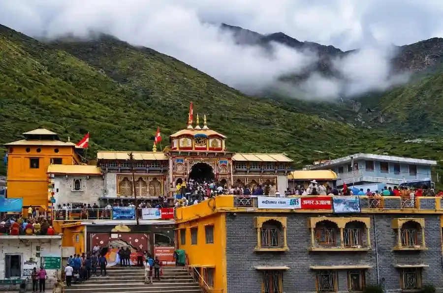 Comparison of the best hotels in Badrinath