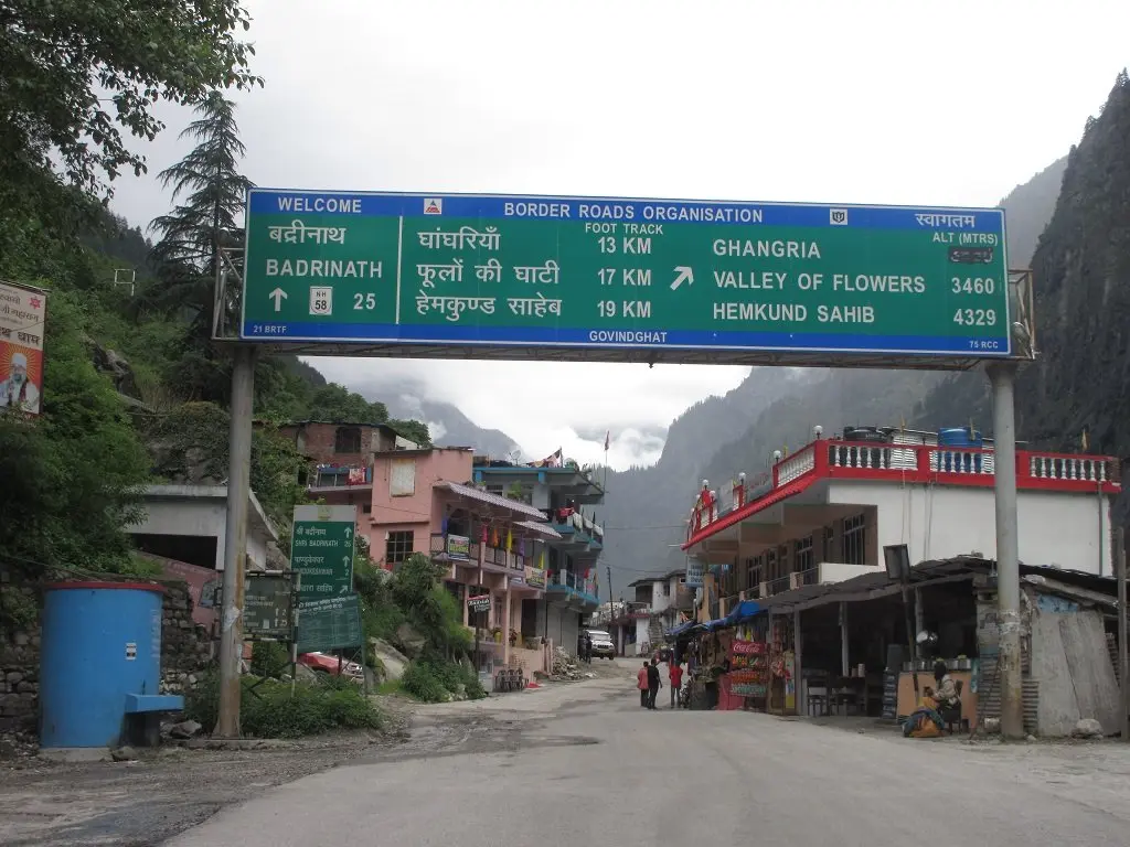 Govindghat to Badrinath distance