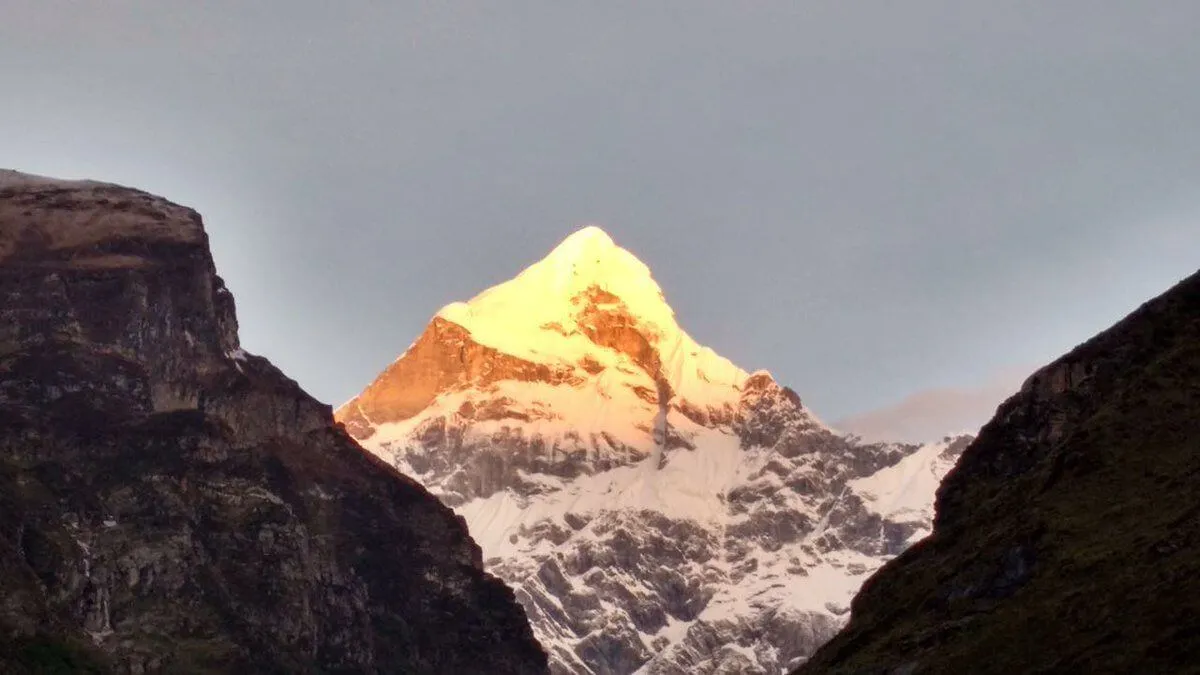 Stunning view of Mount Neelkanth from Pilgrims Habitat, the best resort in Badrinath.